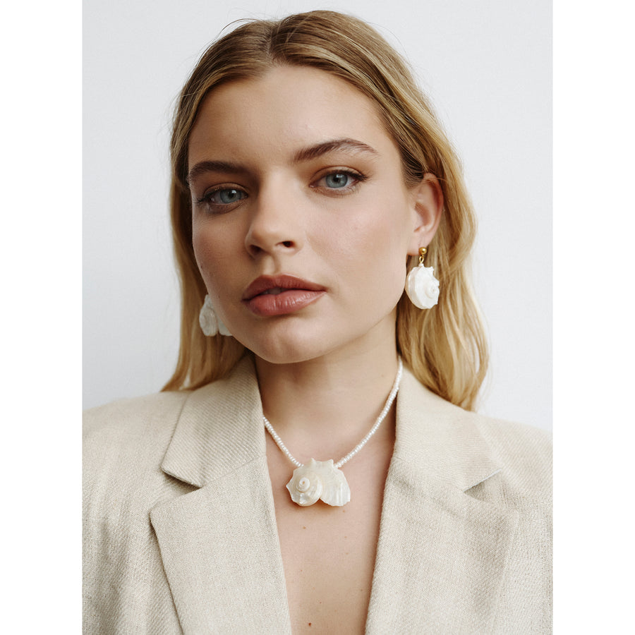 Shelly Pearl Choker