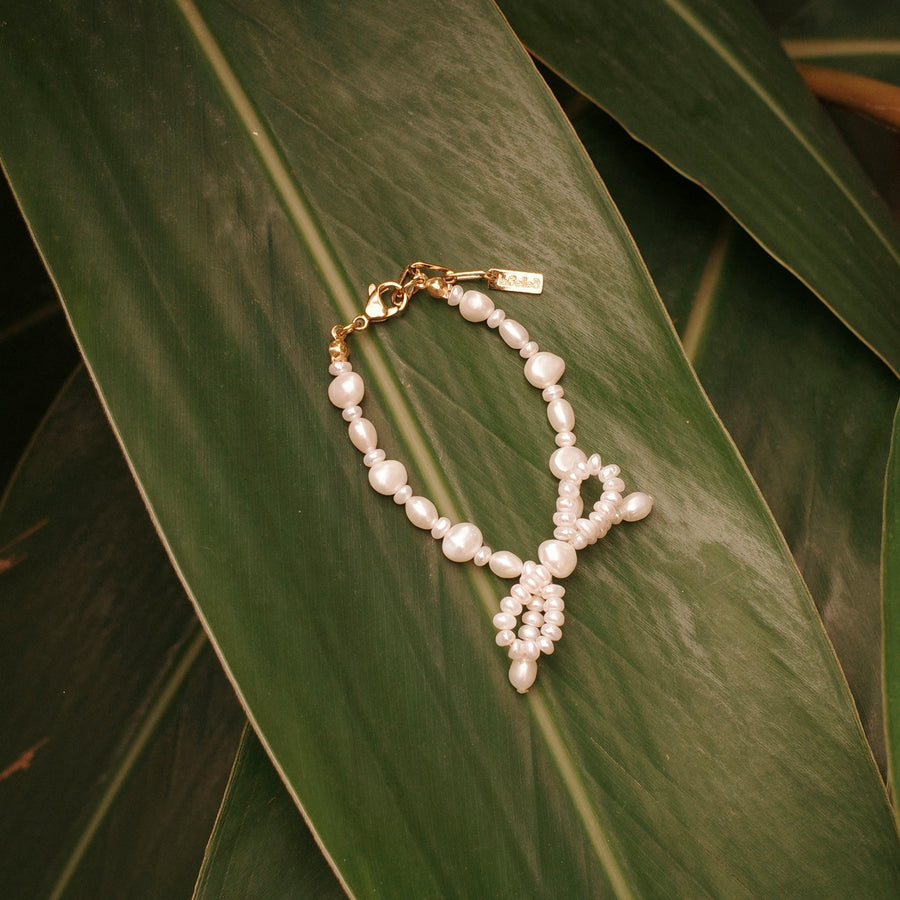 Pearly Bow Bracelet