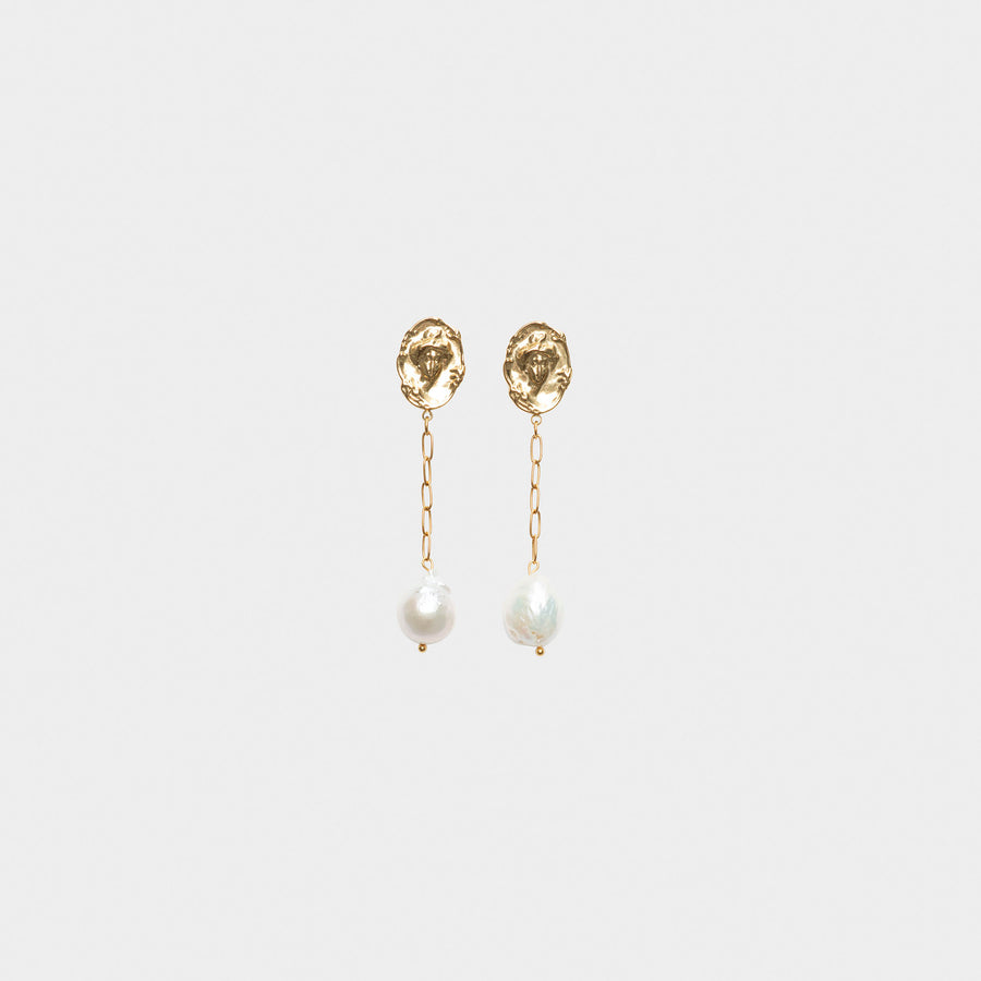Mythos Pearl Earrings